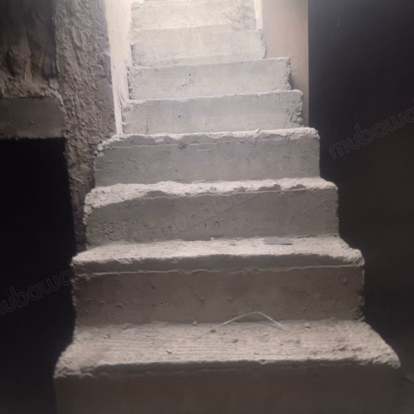 Local a vendre soctrat 
3 niveau