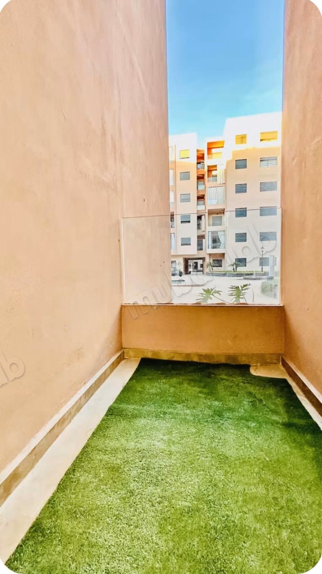 Seasonal rental in Ouasis. 2 beautiful bedrooms. Double glazing and armored door