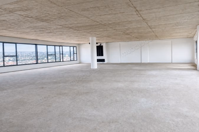 Plateau de bureau à louer 401 m² 
Route Facultés