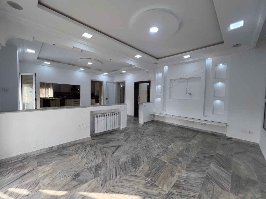 A louer une villa en S4 à Ennasr2