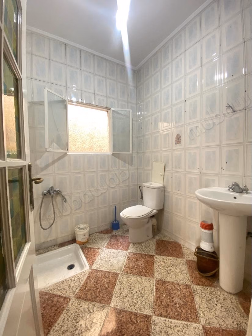 Empty apartment for rent on Rabat road in Tangier