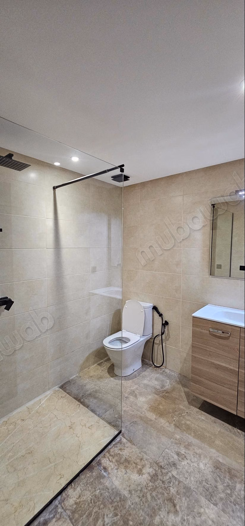Apartamento de alta gama en venta cerca del liceo Abdelkhalek Torres - Tánger