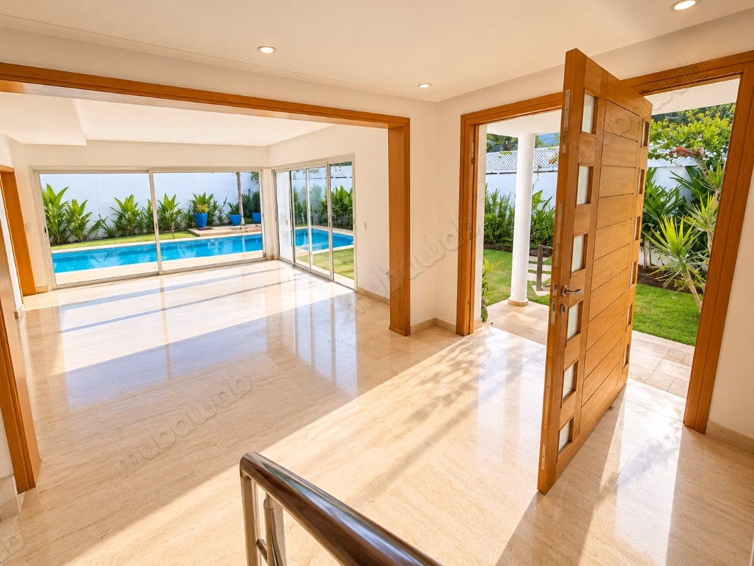 Fully Renovated Villa with Private Pool for Rent – Harhoura Centre