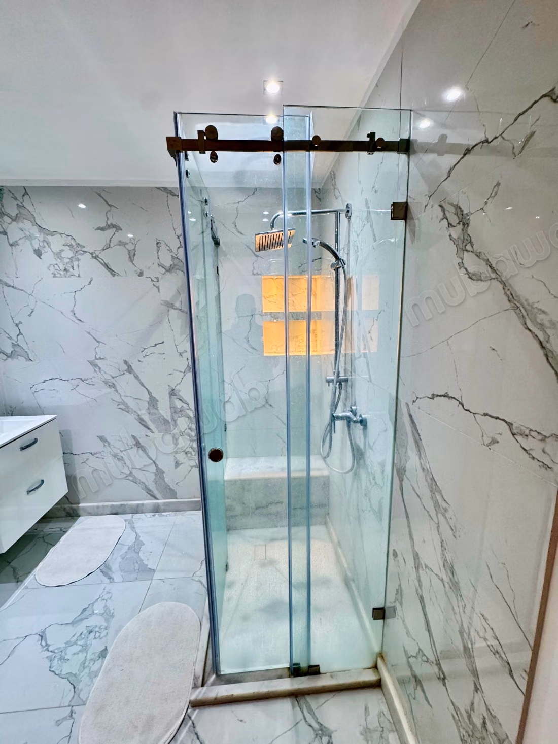 Alquiler de magnífico apartamento en Avenida Mohamed VI Marrakech. Superficie de 109 m². Amueblado