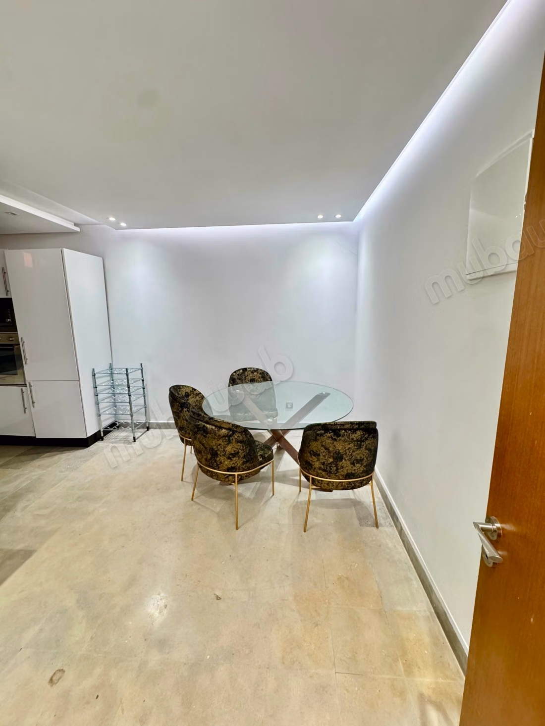Alquiler de magnífico apartamento en Avenida Mohamed VI Marrakech. Superficie de 109 m². Amueblado