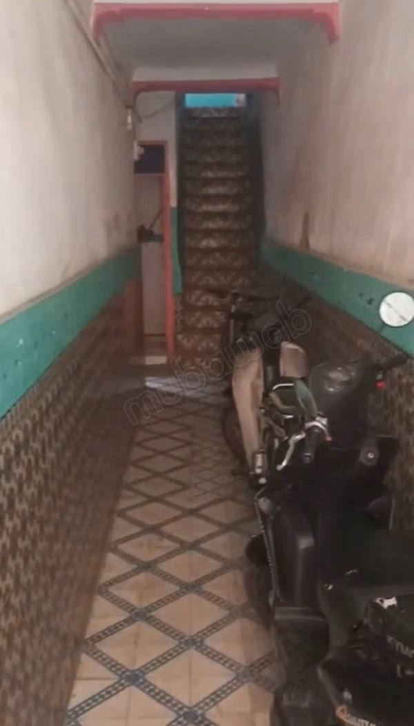 Vente d'un superbe riad à Arset Ihiri. 
Acoute de restaurant yacout 1 Pièce