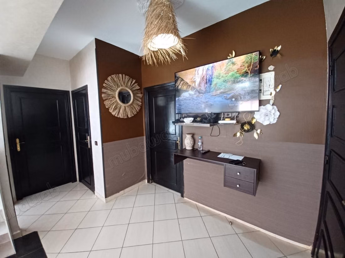Bel appartement en location à Hay Alfadl. 
2 chambres agréables. 
Meublé