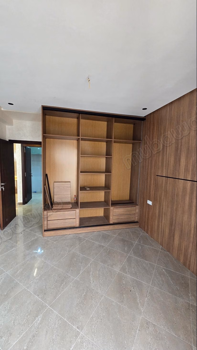 Bonito apartamento en venta en la Medina. Superficie 84 m². Servicio de conserjería disponible, sistema de aire acondicionado