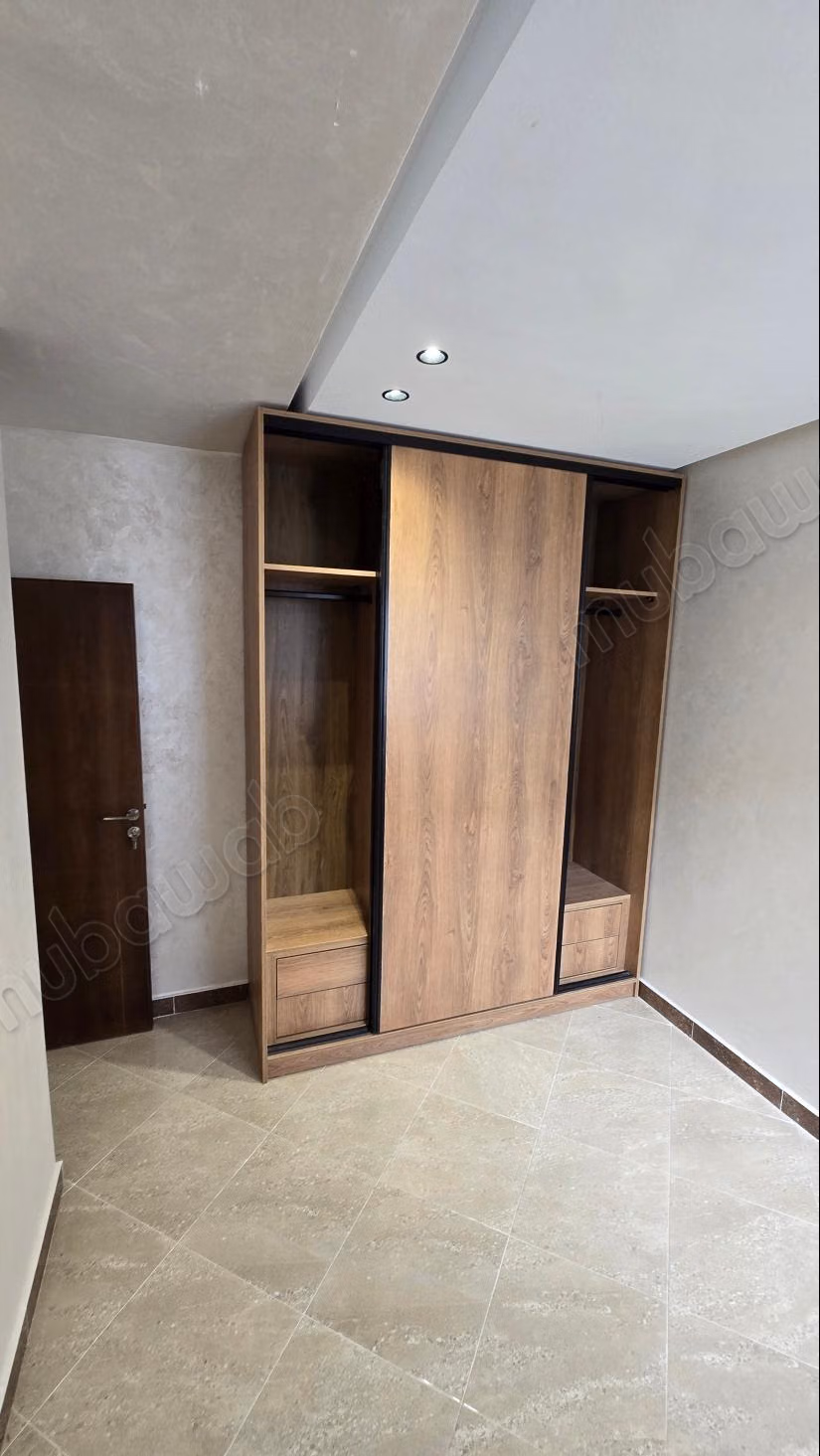 Bonito apartamento en venta en la Medina. Superficie 84 m². Servicio de conserjería disponible, sistema de aire acondicionado