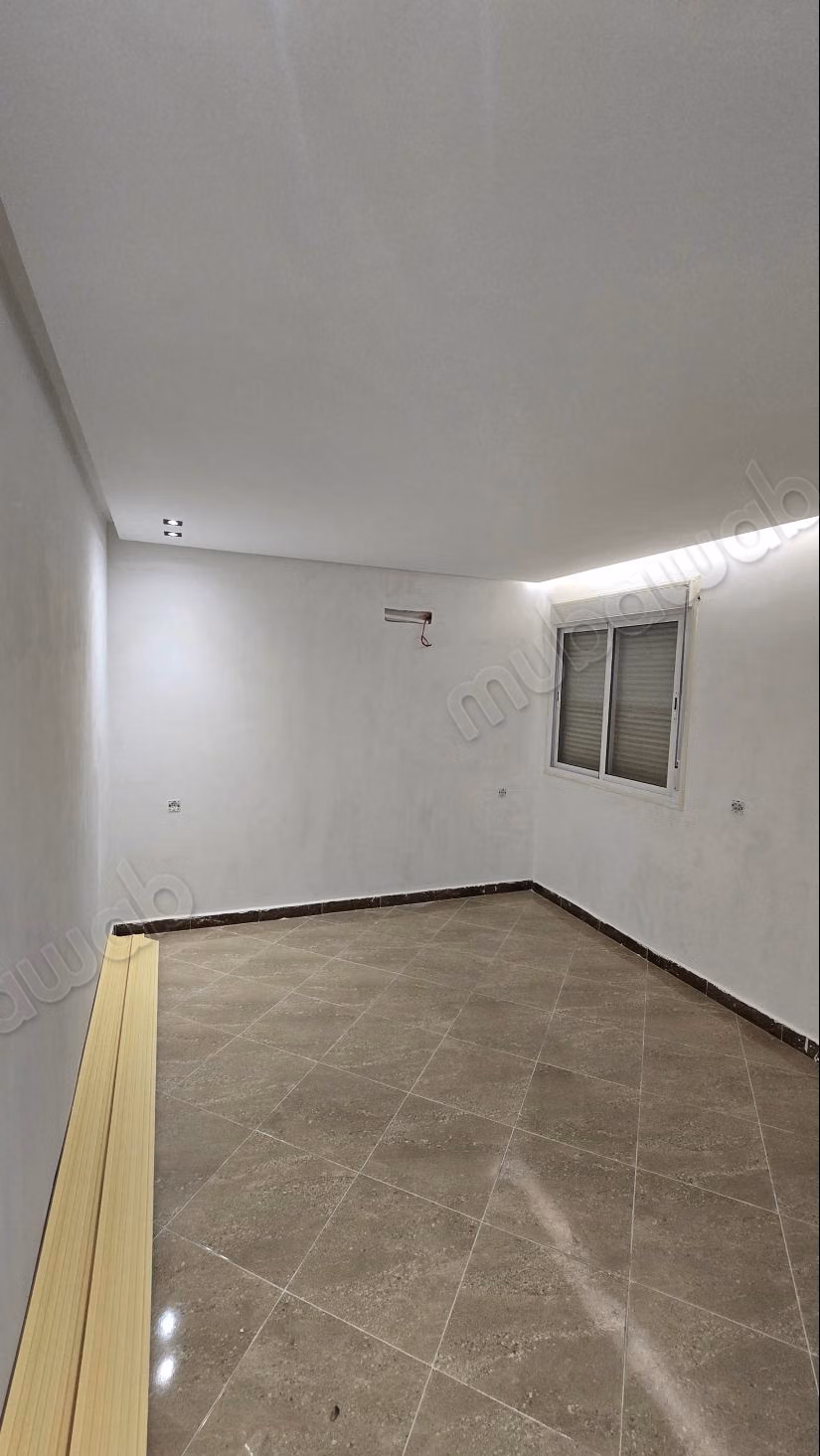 Bonito apartamento en venta en la Medina. Superficie 84 m². Servicio de conserjería disponible, sistema de aire acondicionado