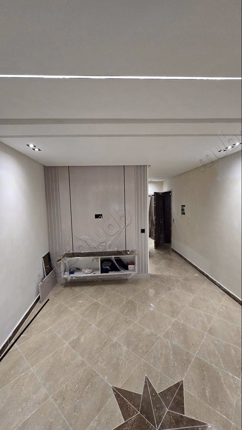 Venta de un bonito apartamento en Medina. Superficie total 100 m². Terraza y ascensor