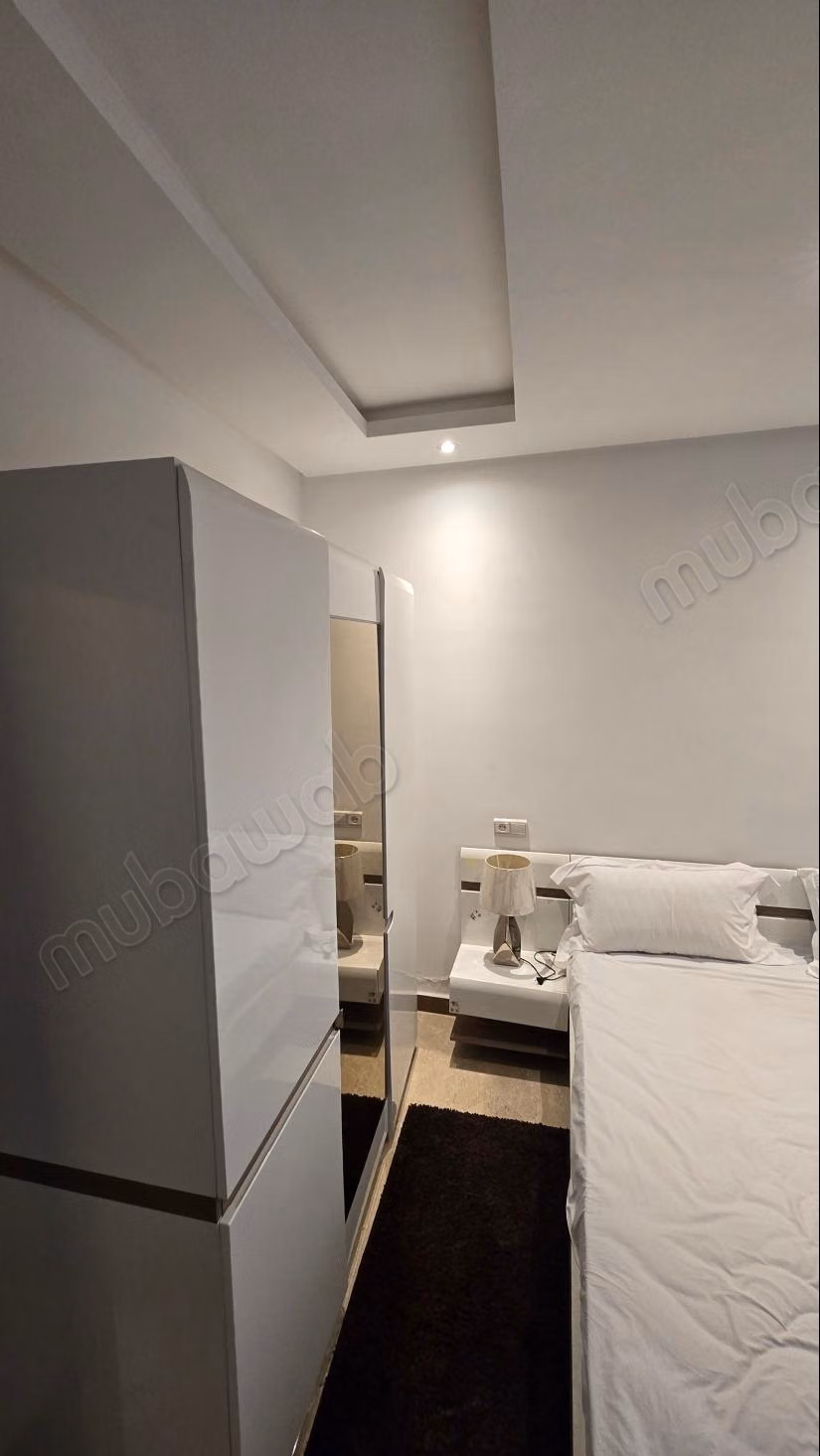 Bel appartement à vendre à Medina. 3 pièces. Concierge et climatisation