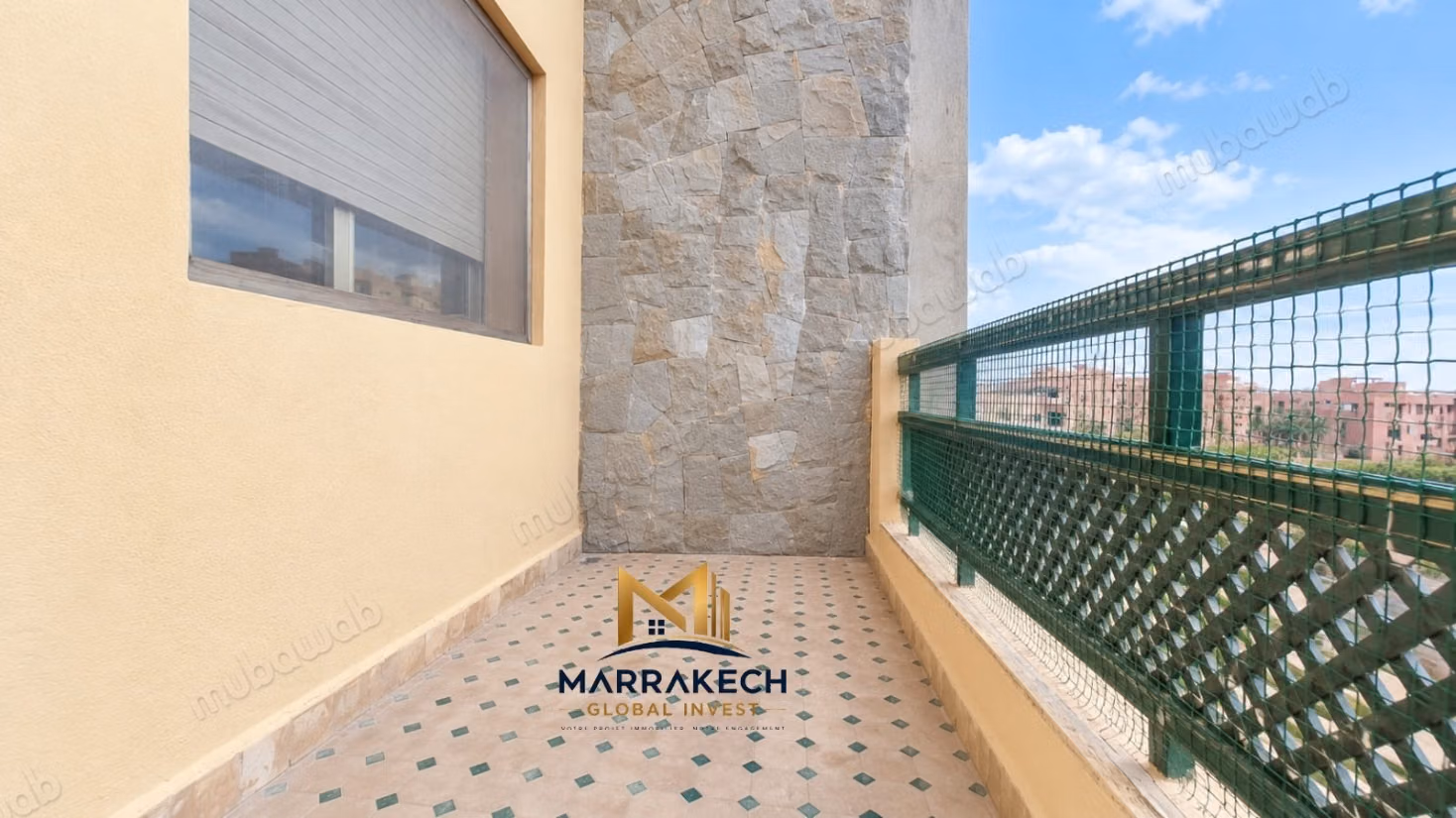For rent - unfurnished apartment with large private terrace in Hivernage, Marrakech