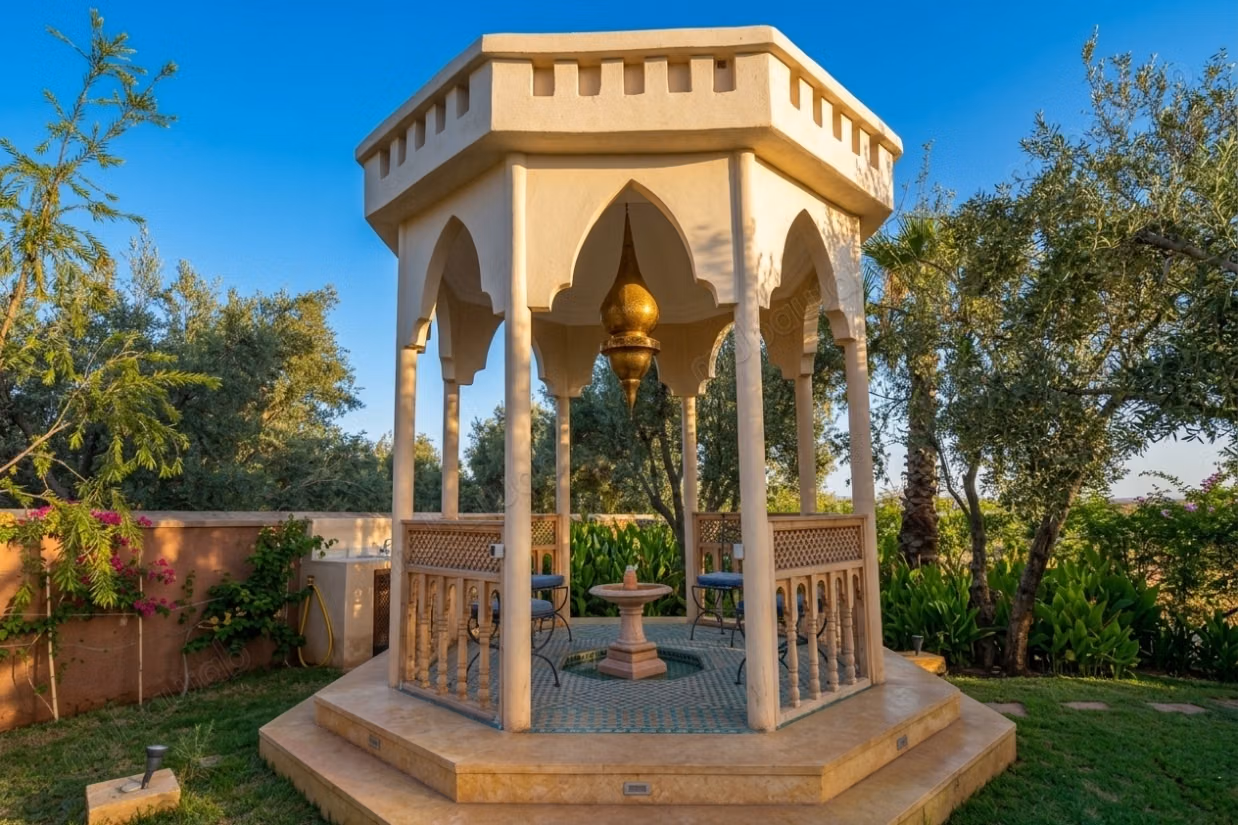 Somptueuse villa meublée à louer 
route de l’Ourika