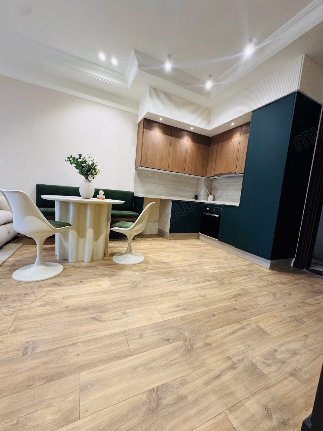 Bel appartement à vendre à Palmier.
Superficie 73 m².
Antenne parabolique et Porte blindée