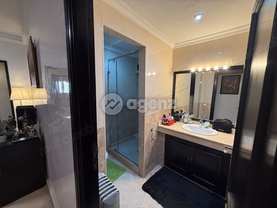 Appartement à vendre 104 m², 3 chambres 
Oasis Casablanca