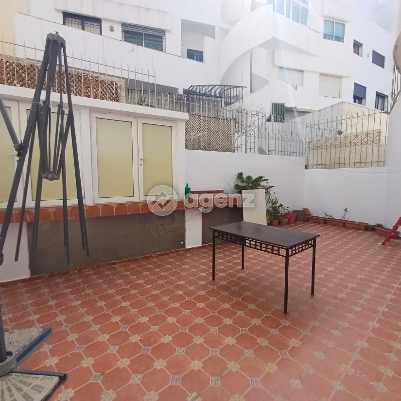 Appartement à vendre 163 m², 3 chambres 
Val Fleurie 
Casablanca