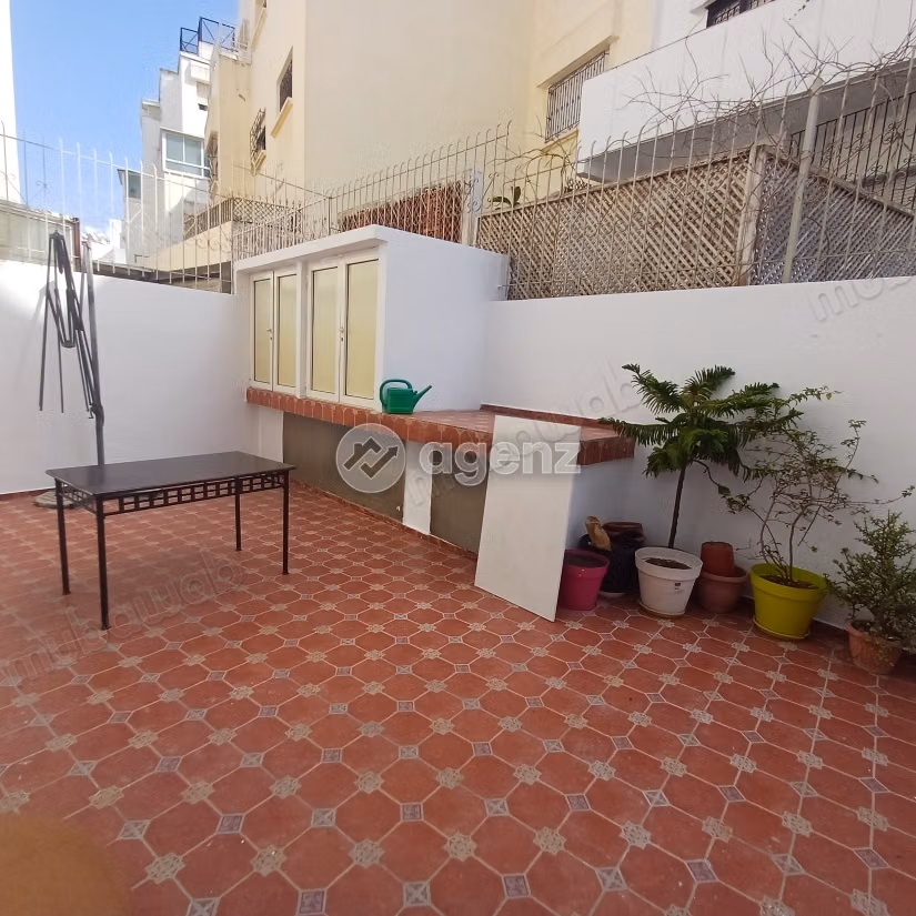 Appartement à vendre 163 m², 3 chambres 
Val Fleurie 
Casablanca