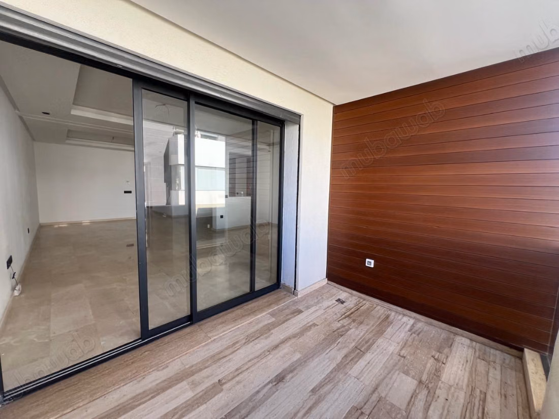 Appartement à louer à Bouskoura 
On Hill