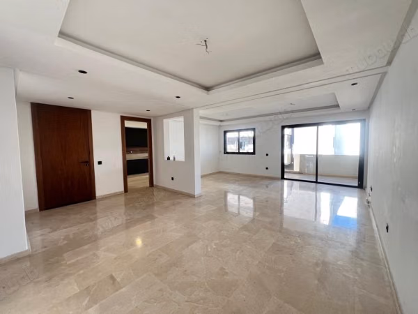 Appartement à louer à Bouskoura 
On Hill