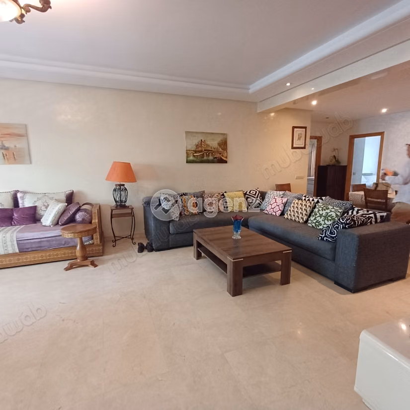 Appartement à louer 163 m², 3 chambres 
Val Fleurie 
Casablanca