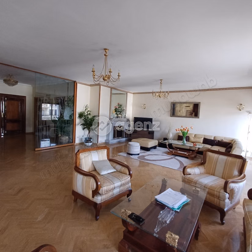 Appartement à vendre 290 m², 4 chambres 
Maârif Casablanca