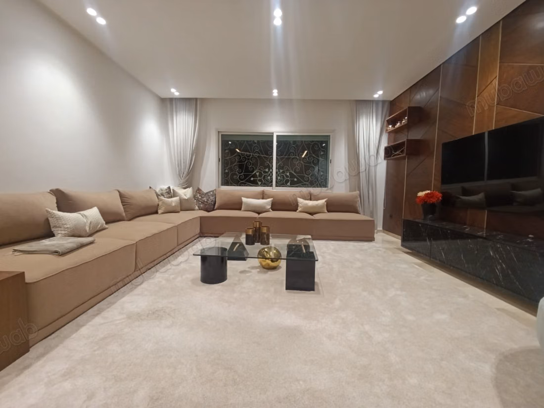 Appartement en vente à Anfa Supérieur. 2 pièces. Ascenseur et terrasse