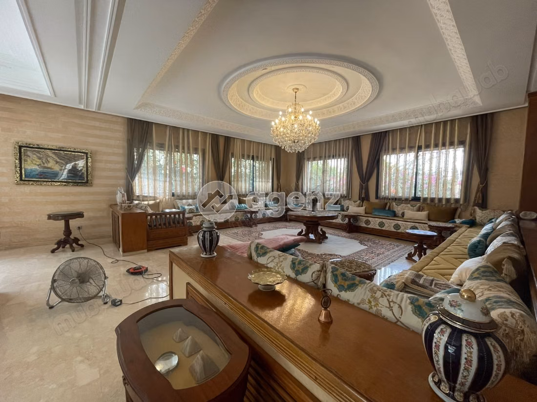 Villa à vendre 100 m², 4 chambres 
Aéroport Mohammed V 
Bouskoura