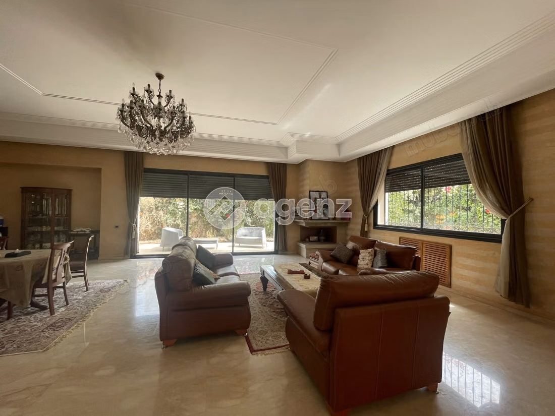 Villa à vendre 100 m², 4 chambres 
Aéroport Mohammed V 
Bouskoura
