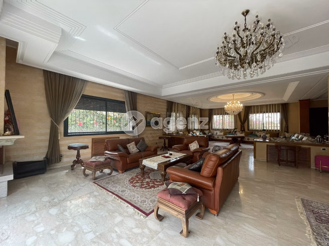 Villa à vendre 100 m², 4 chambres 
Aéroport Mohammed V 
Bouskoura