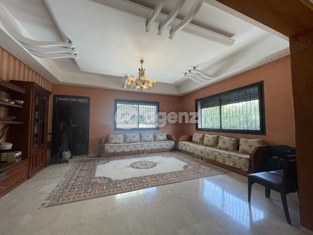 Villa à vendre 100 m², 4 chambres 
Aéroport Mohammed V 
Bouskoura