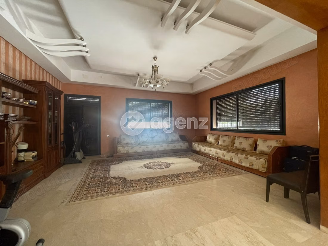 Villa à vendre 100 m², 4 chambres 
Aéroport Mohammed V 
Bouskoura