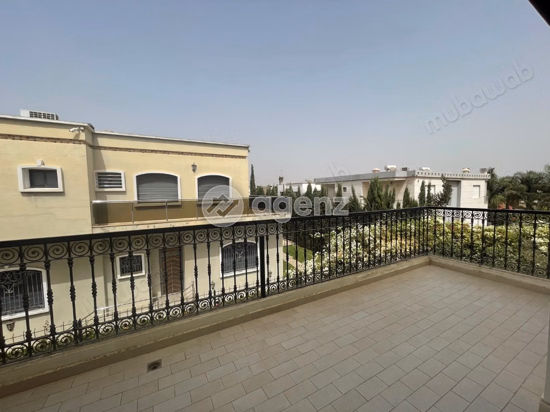 Villa à vendre 100 m², 4 chambres 
Aéroport Mohammed V 
Bouskoura