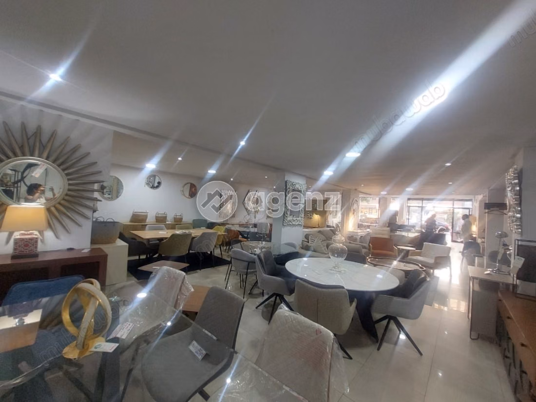 Commerce à vendre 260 m² 
Les Hôpitaux 
Casablanca