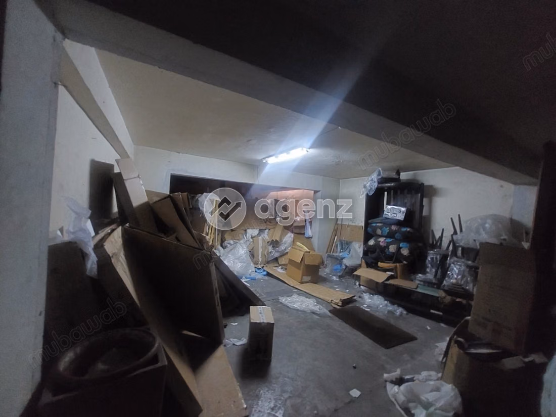 Commerce à vendre 260 m² 
Les Hôpitaux 
Casablanca