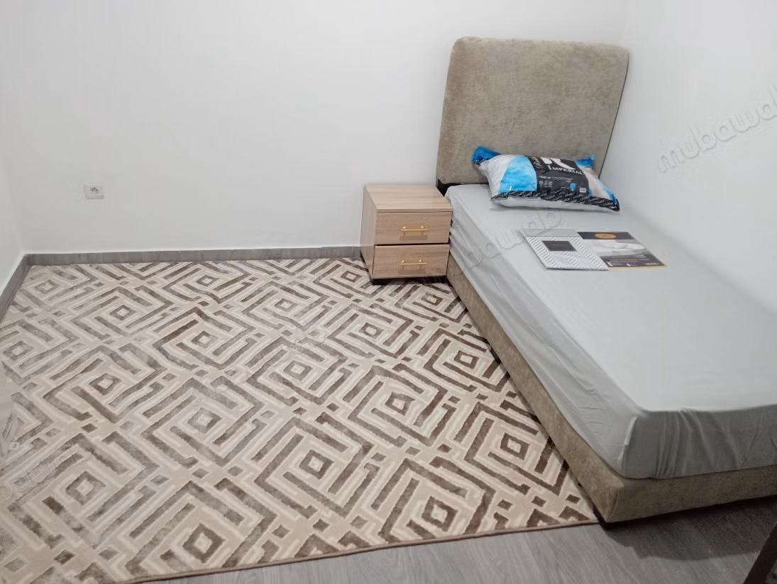 Impresionante apartamento en alquiler en Hay Mabrouka. 2 habitaciones agradables. Bien amueblado