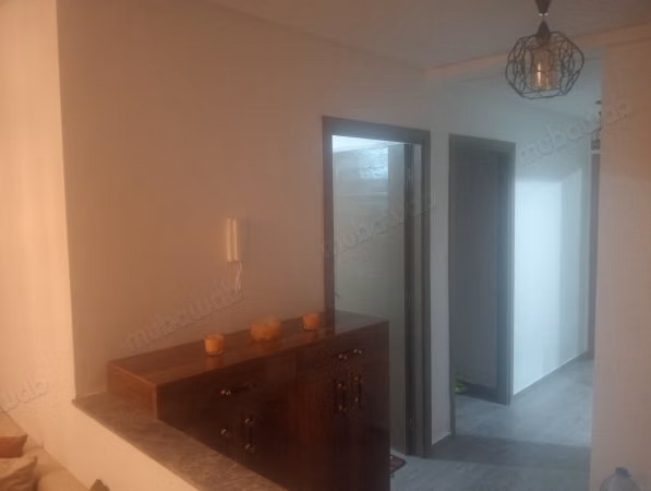 Impresionante apartamento en alquiler en Hay Mabrouka. 2 habitaciones agradables. Bien amueblado