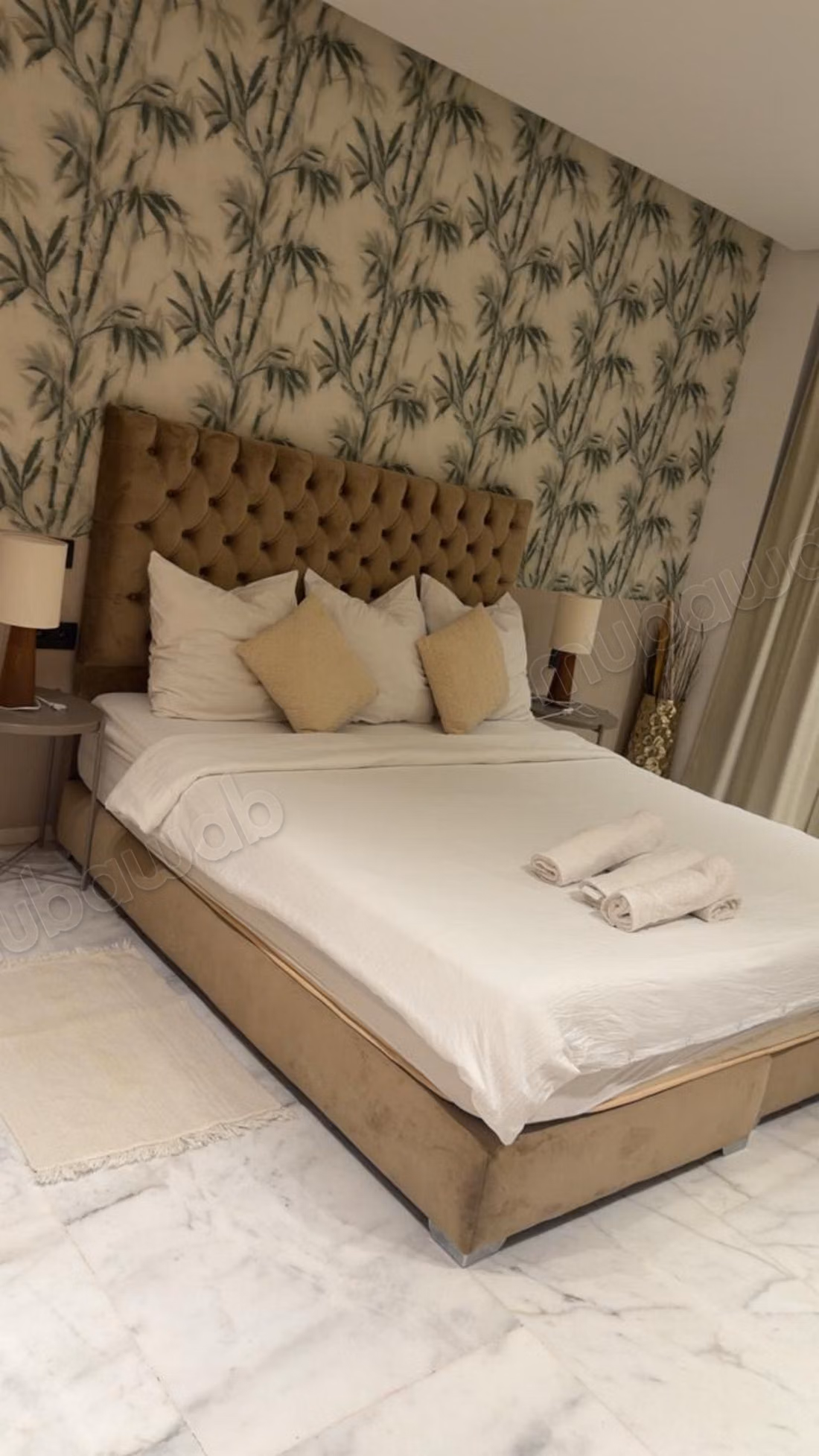 Très bel appartement en location à Médina. 
3 belles chambres. 
Meublé