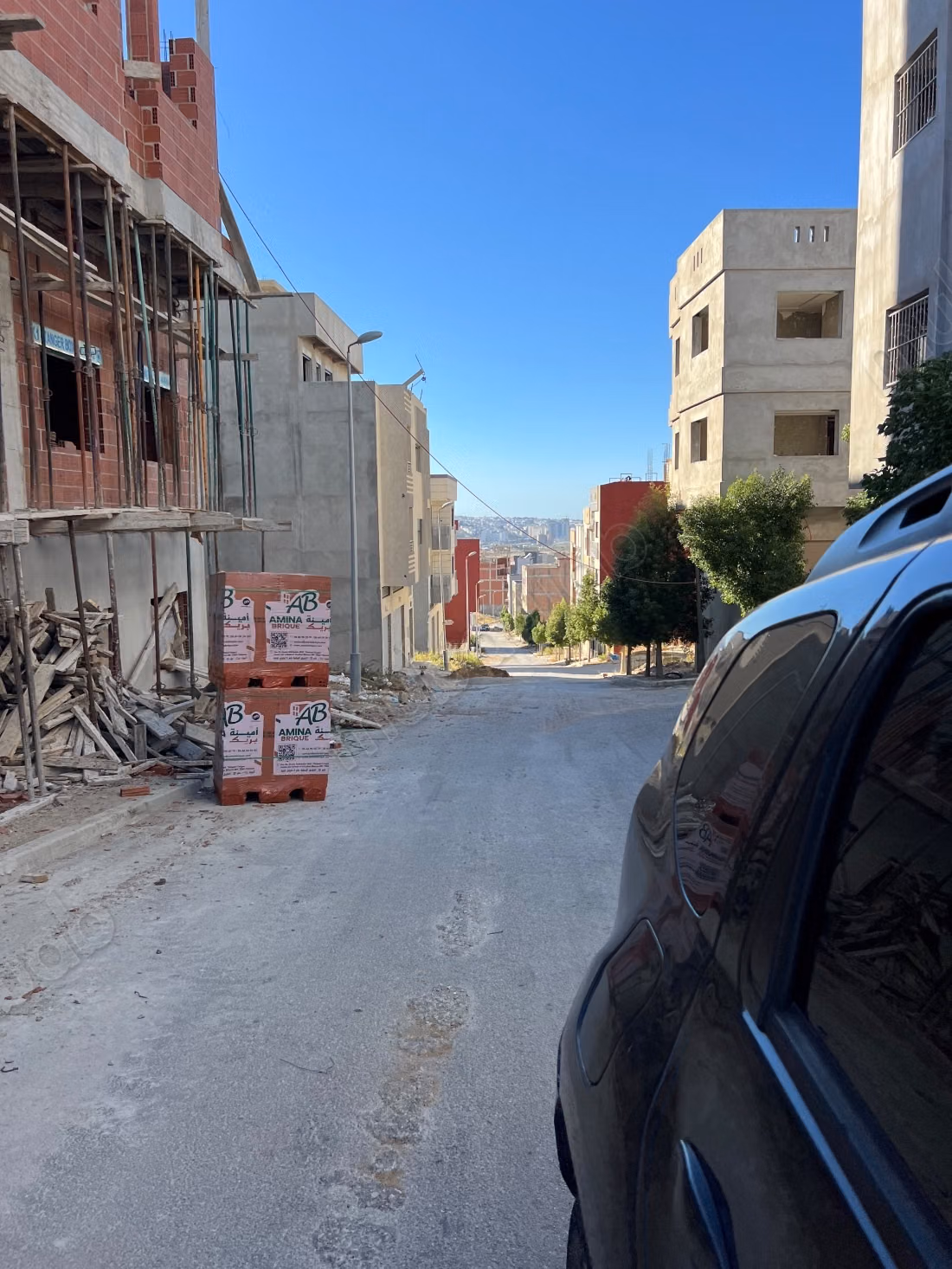 أرض مع إذن R2 تانجا باليا 90م طريق 12