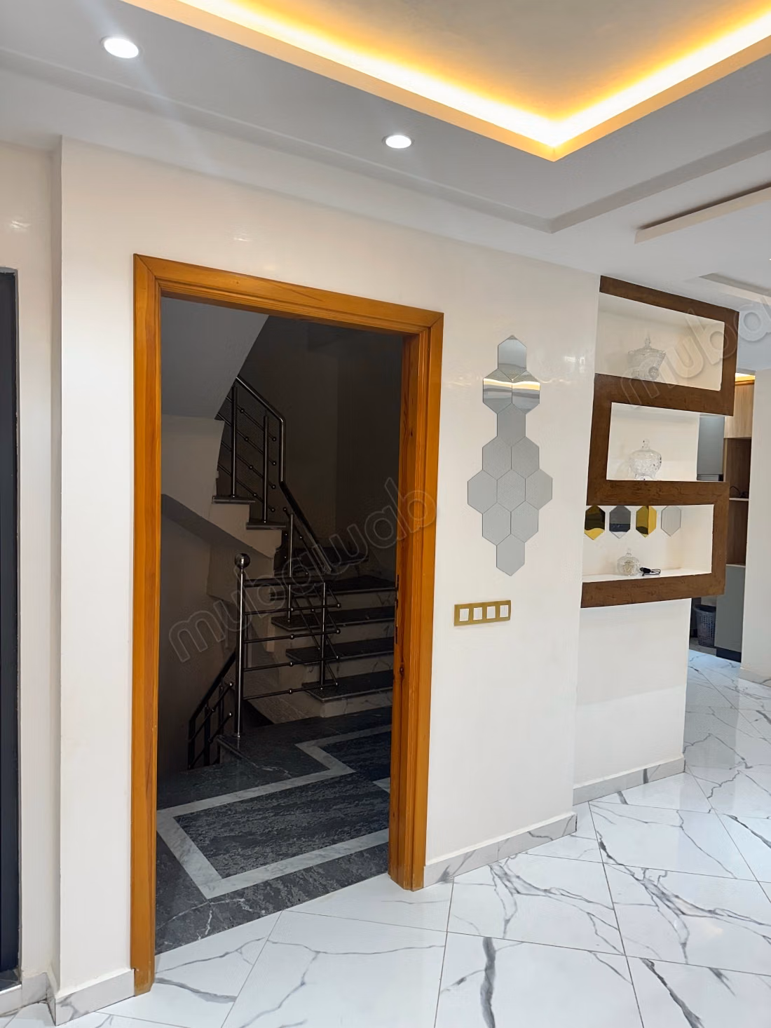 Vind uw huis te koop in Sidi Hsain. 4 mooie slaapkamers. Uitzicht op de bergen en een beveiligde deur