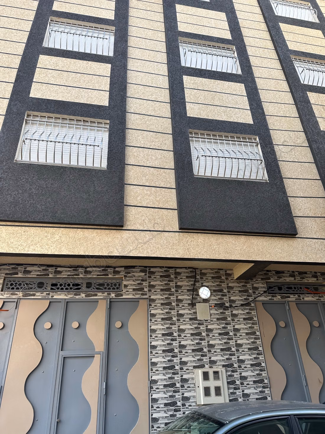 Vind uw huis te koop in Sidi Hsain. 4 mooie slaapkamers. Uitzicht op de bergen en een beveiligde deur