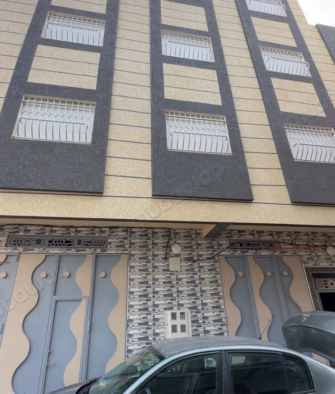 Vind uw huis te koop in Sidi Hsain. 4 mooie slaapkamers. Uitzicht op de bergen en een beveiligde deur