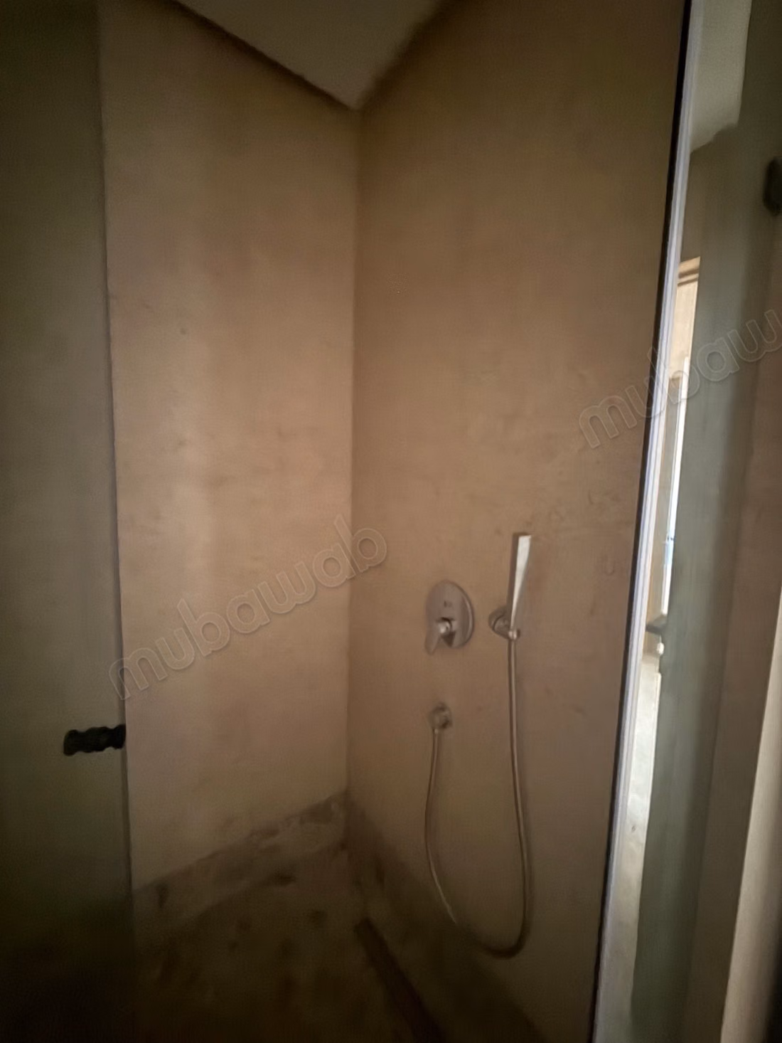 Bonito apartamento en venta en Oasis. 1 Habitación. Servicio de conserjería y aire acondicionado