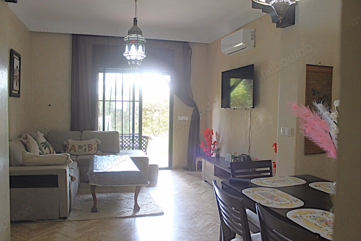 Appartement met privétuin