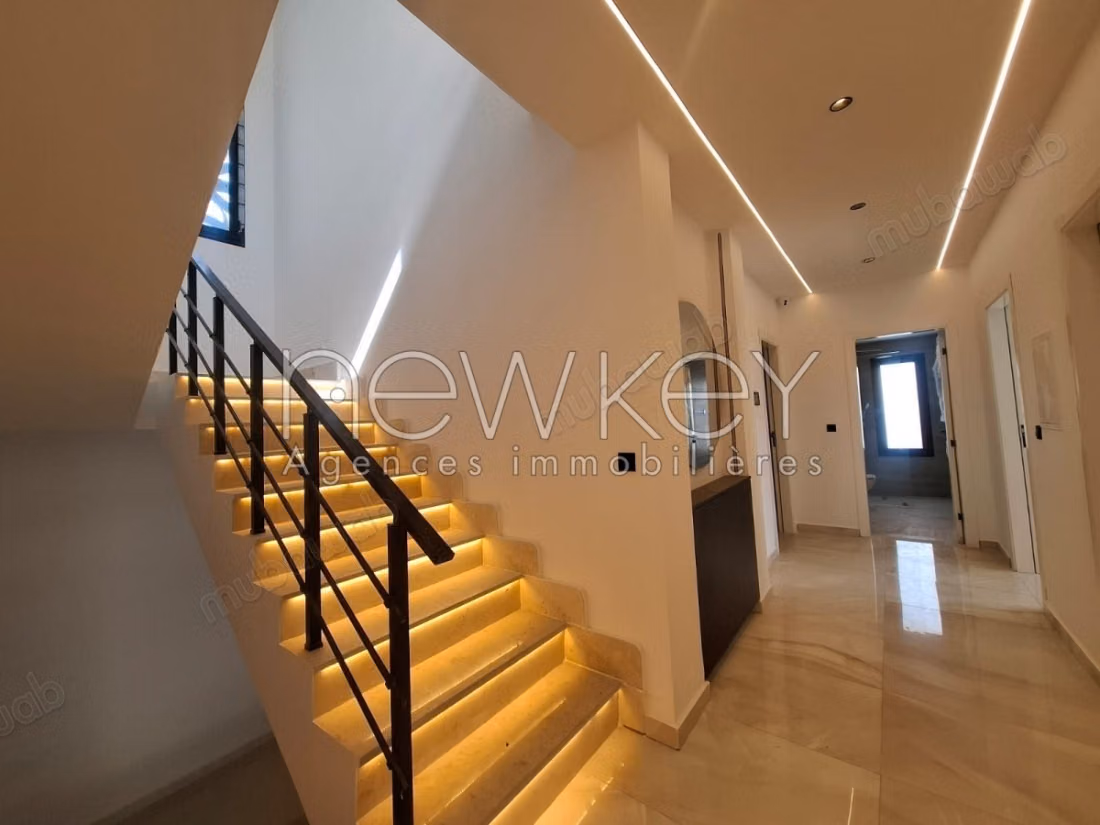 Incantevole villa S2 con piscina a La Soukra