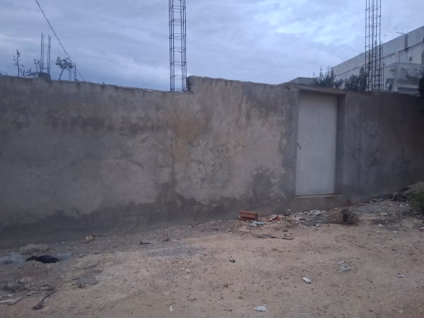 Vente de terrain. Surface totale 230 m²