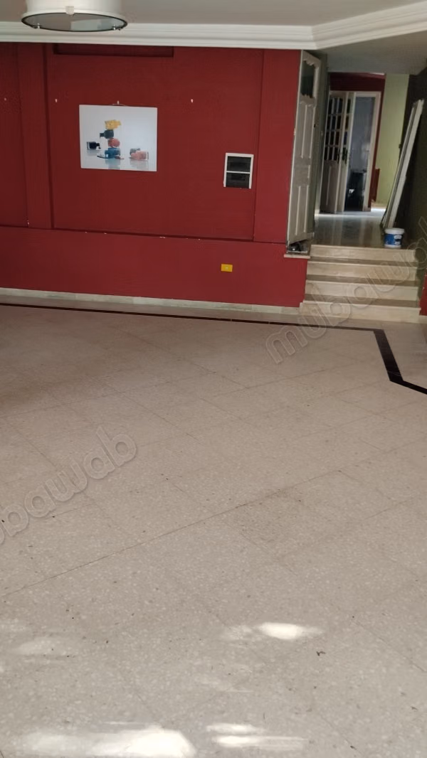 Location ennasr2 local commercial 440m²