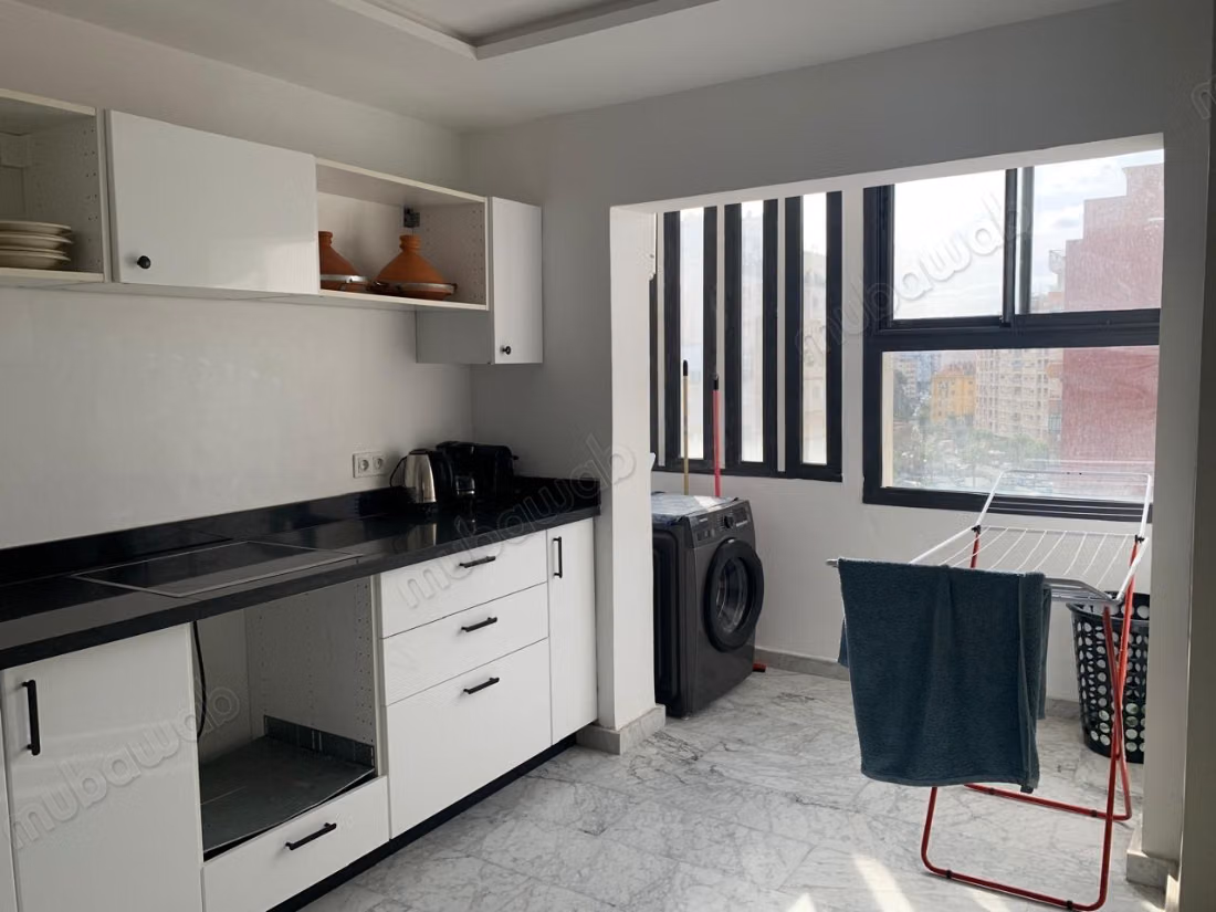 Appartement 80 m² 2 slaapkamers met zeezicht Malabata