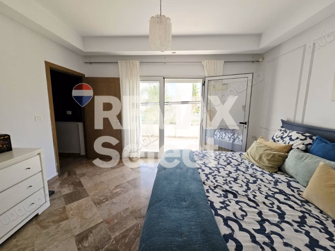 Villa de prestige avec piscine à Gammarth Forêt