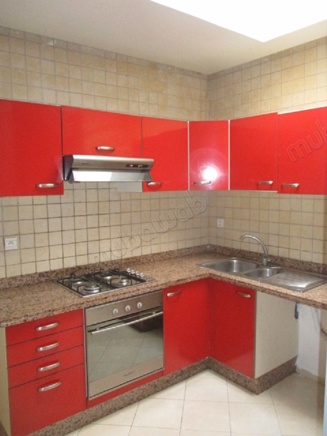 Studio vide luxe 70m2 à Quartier Racine 
avec Terra